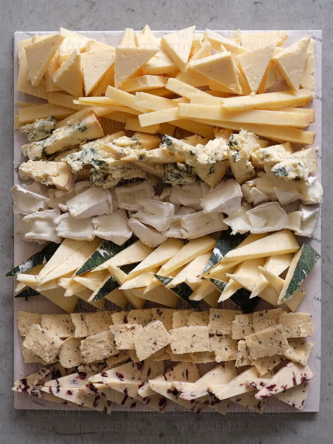 Plateau de fromages artisanaux pré-découpés