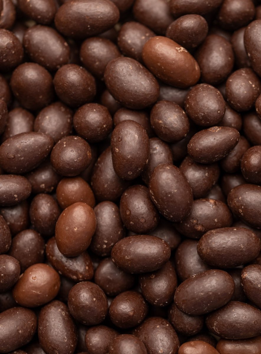 Cacahuète Enrobée de Chocolat Noir - فول سوداني مغطى بالشوكولاتة الداكنة — fruits secs Guermello