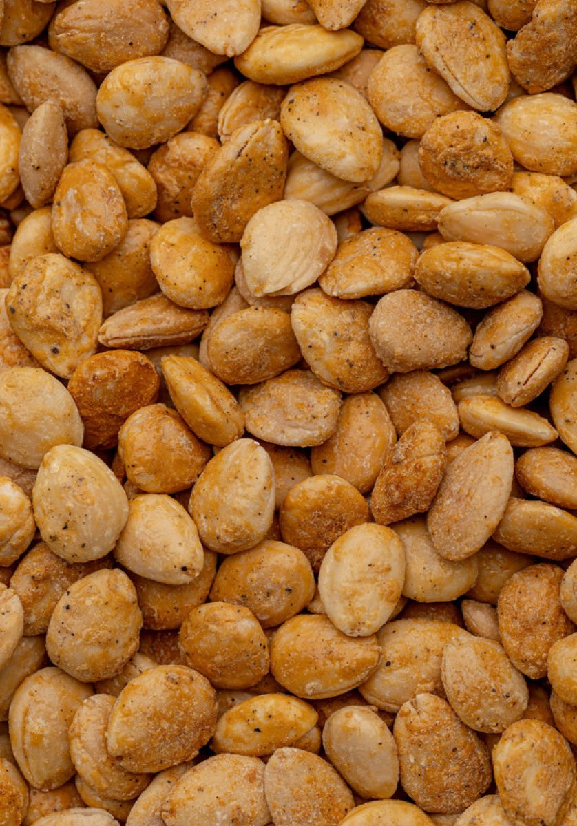 Amandes Pelées à la Truffe Noire - لوز مقشر بالكمأة السوداء